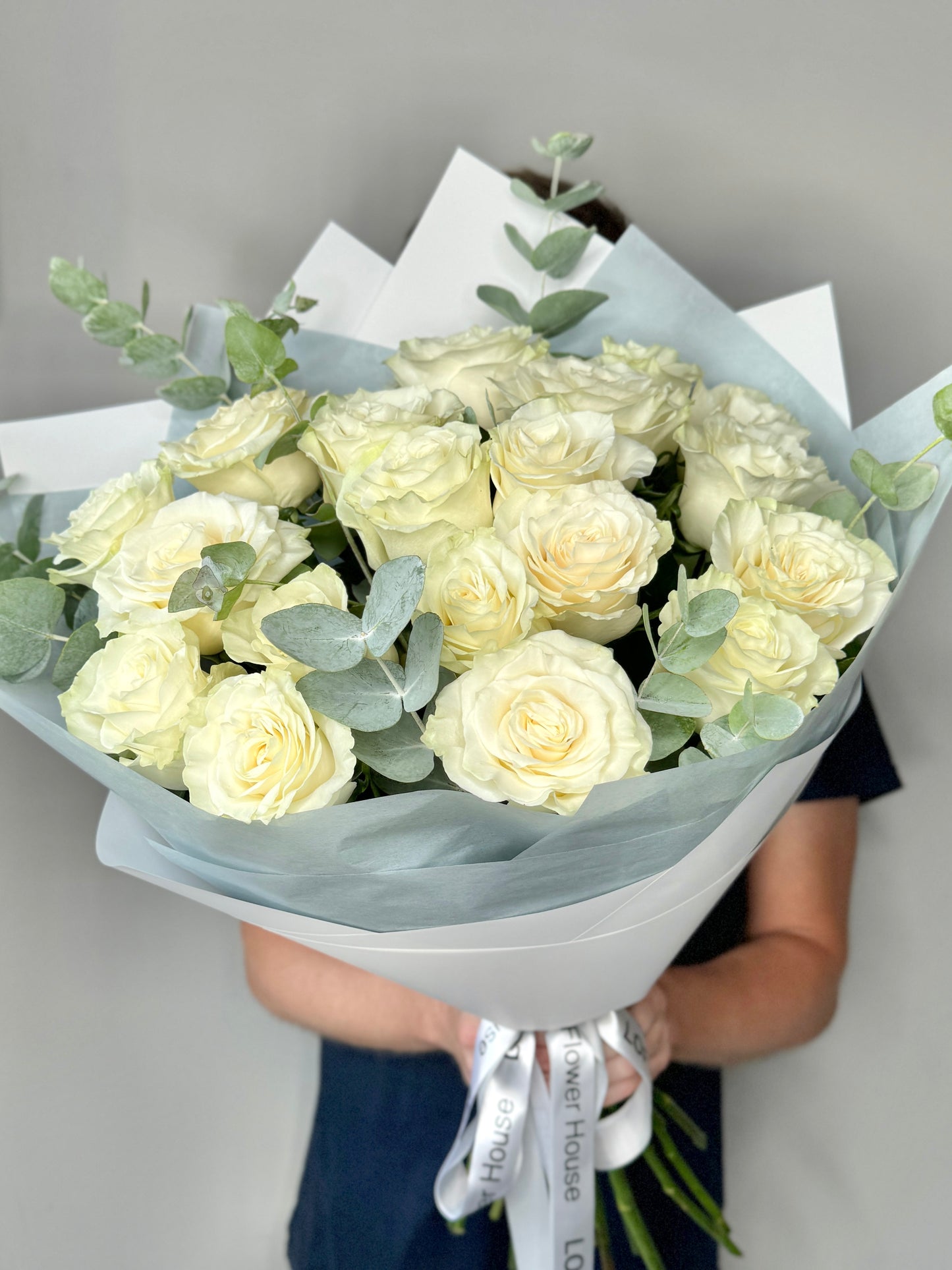 White Roses Mondial & Eucalyptus