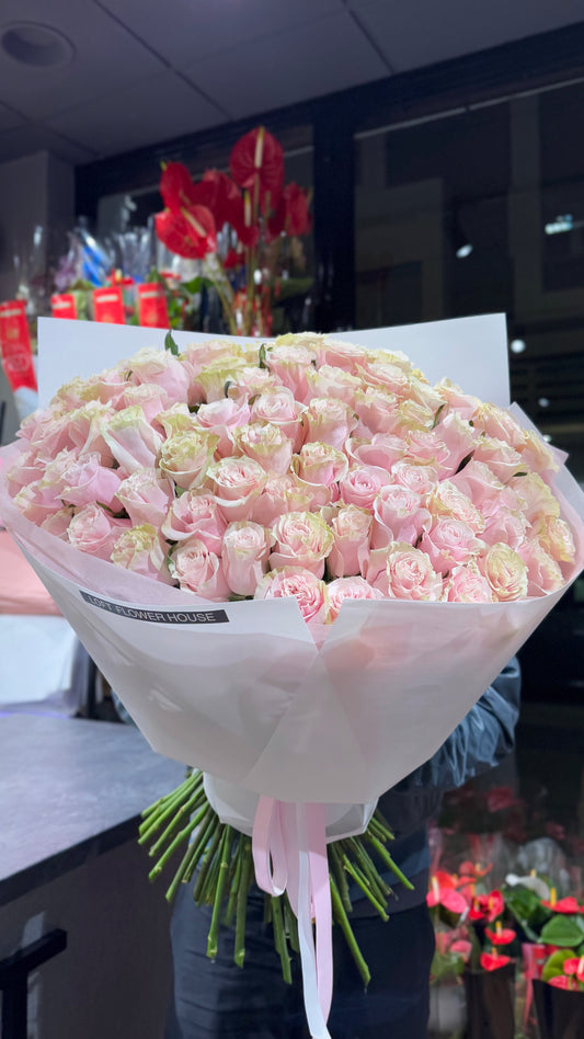 Roses Pink Mondial
