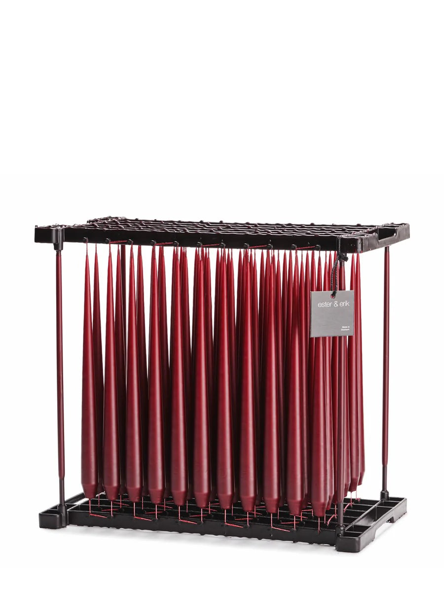 Vela cónica de vino oscuro Ester & Erik de 32 cm