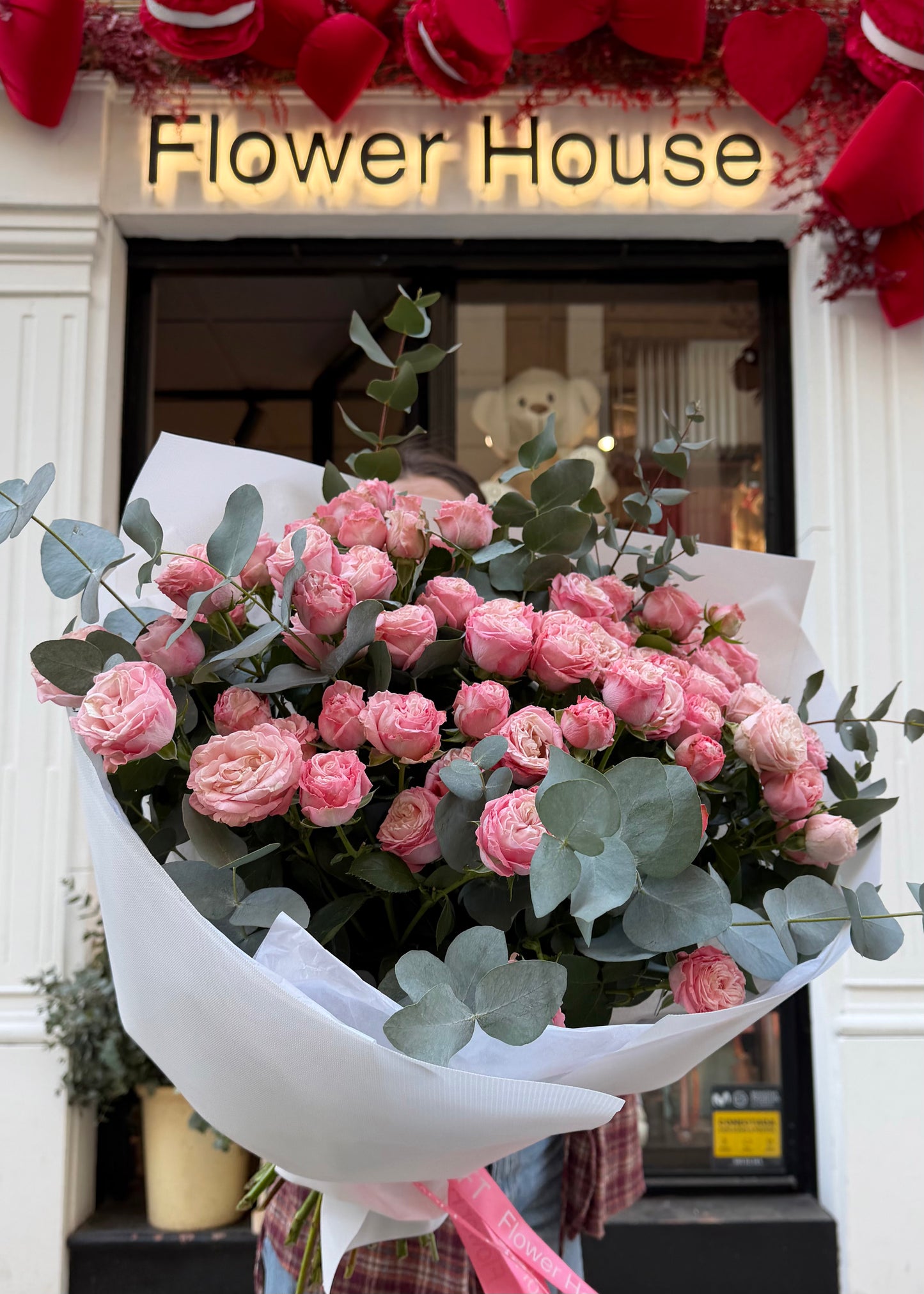 Madam Bombastic - Spray Roses