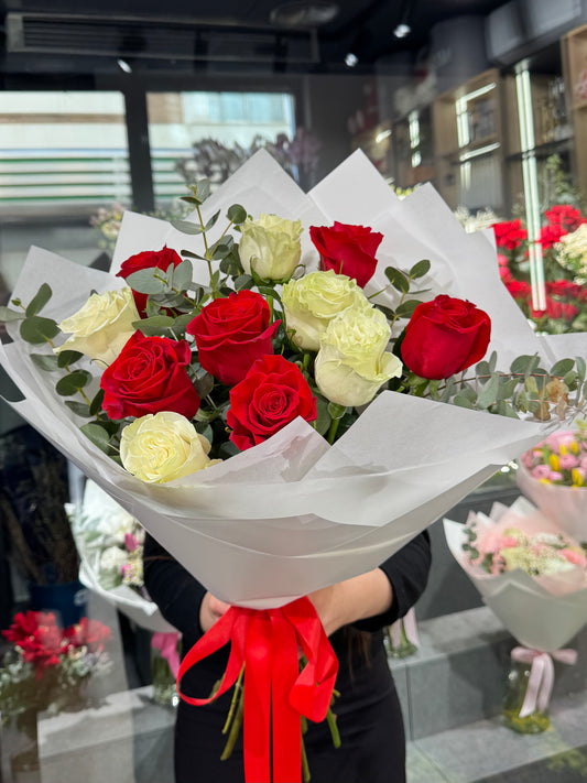 Red & White Roses