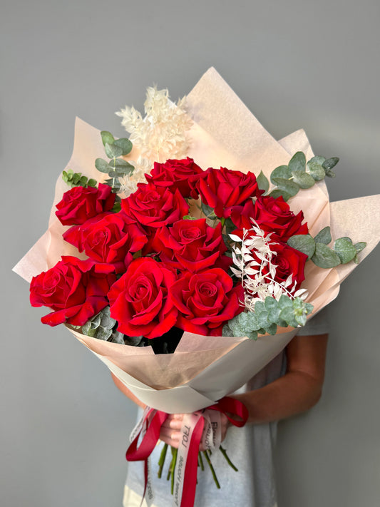 French Roses with White Ruscus