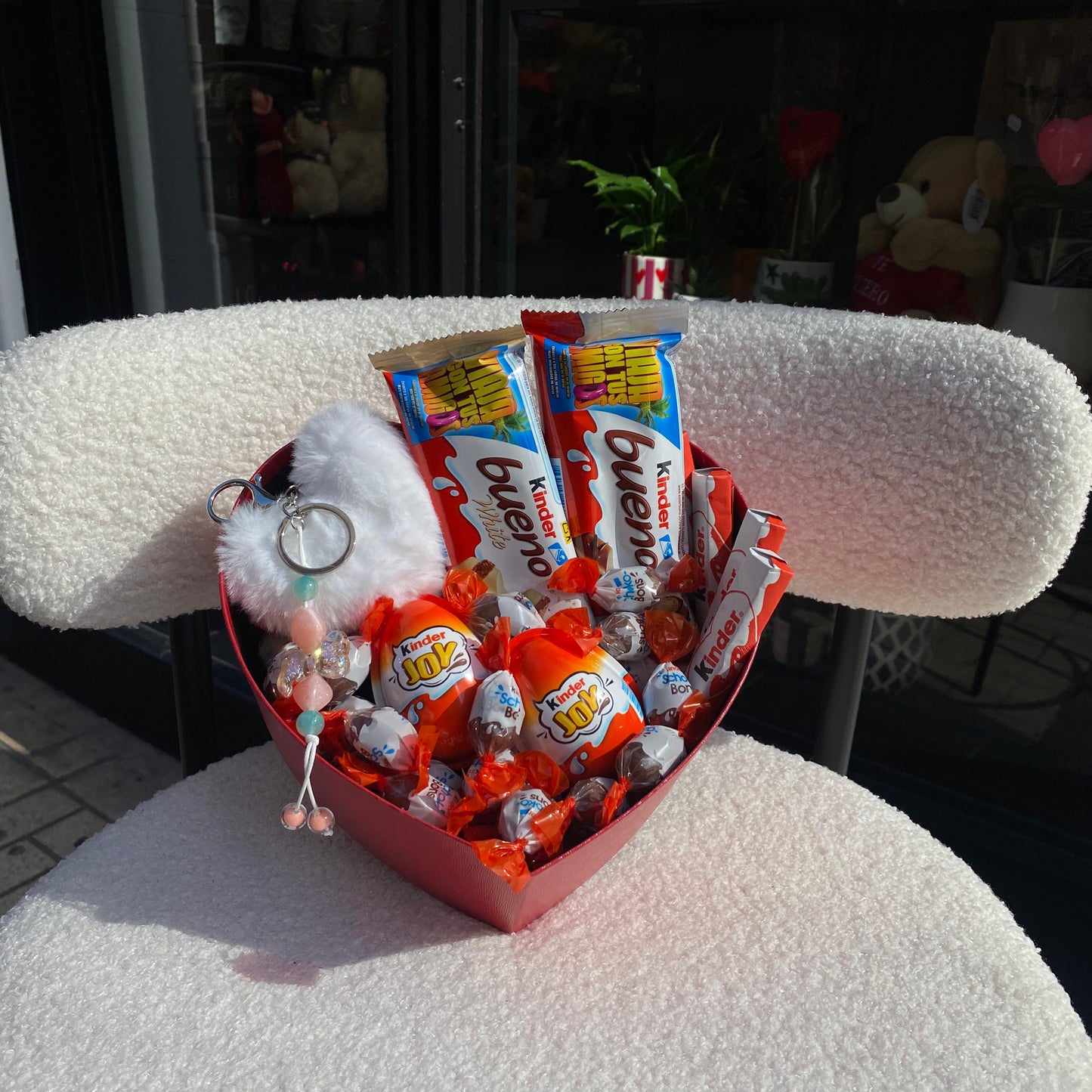 Big Kinder Heart Box with a Keychain