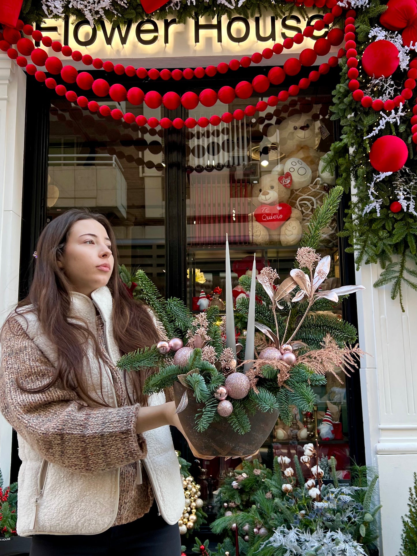 Rosé Winter Whisper Centerpiece