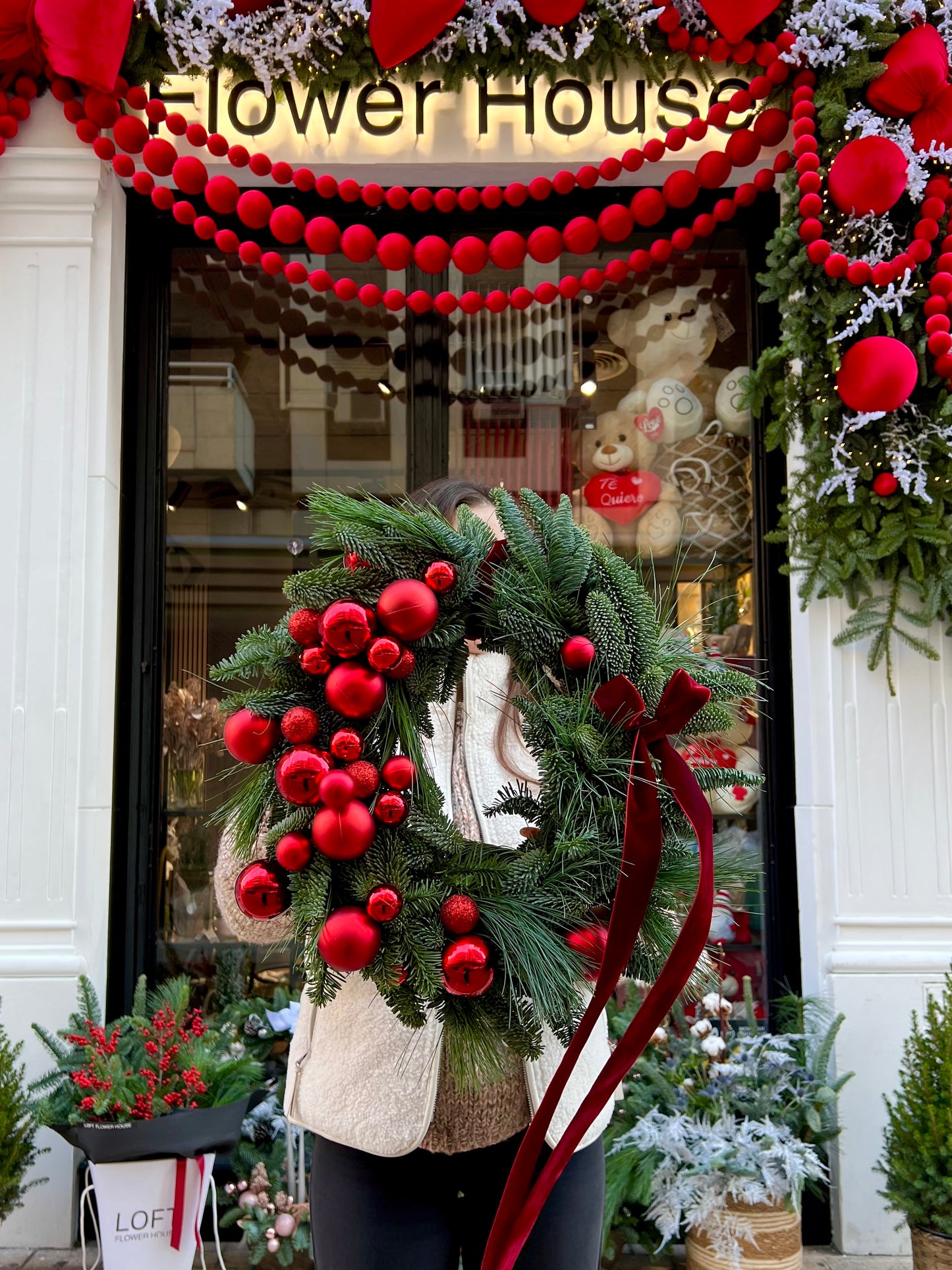 uby Crimson Christmas Wreath